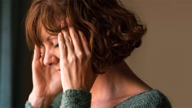 Šumění v uších. Neobvyklý příznak menopauzy, který nesmíte podceňovat | Zdroj:  iStock
