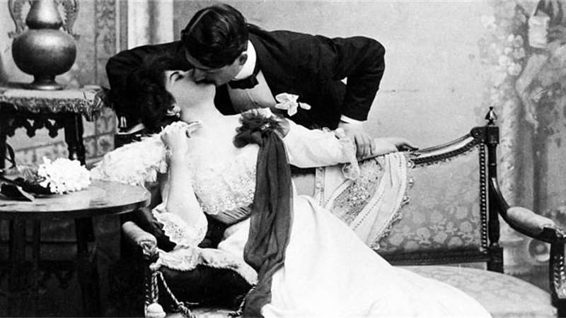Dělej mrtvou! Absurdní sexuální rady pro vdané ženy v 19. století! | Zdroj: Zdroj: Profimedia.cz