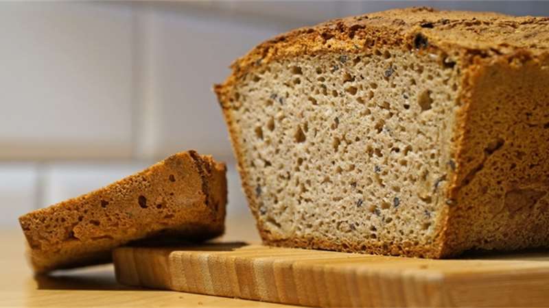 Bezlepkový chléb Jizerka z domácí pekárny | Zdroj:  iStock
