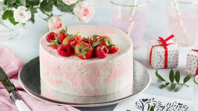 Blíží se Den matek: Inspirujte se nejkrásnějšími dorty, které můžete mamince upéct!